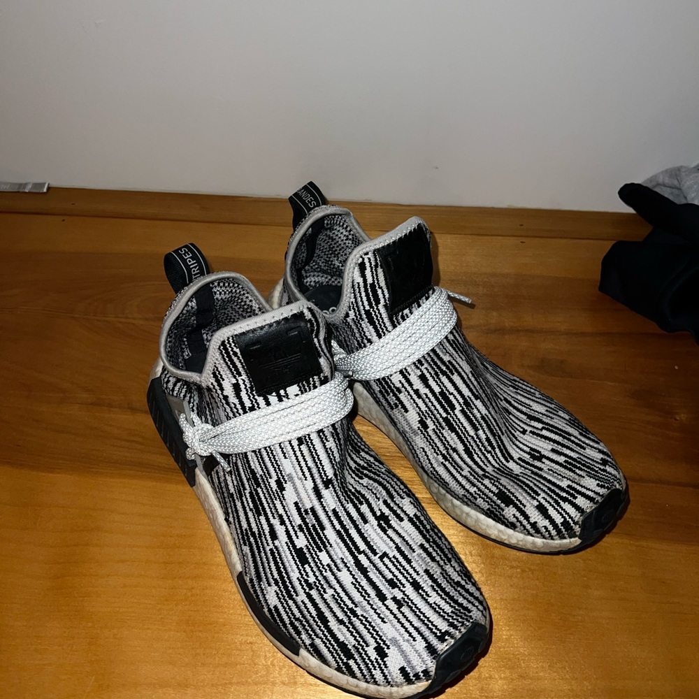 NICE Adidas NMD XR1 shoe